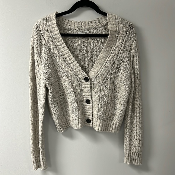 American Eagle Outfitters Sweaters - American Eagle Cropped Cardigan